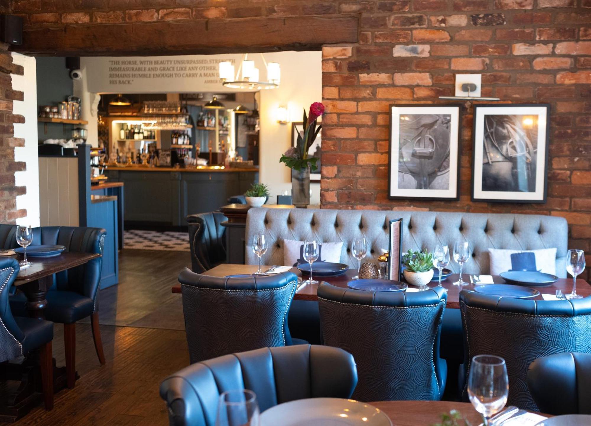 The Dog In Over Peover Knutsford Kültér fotó